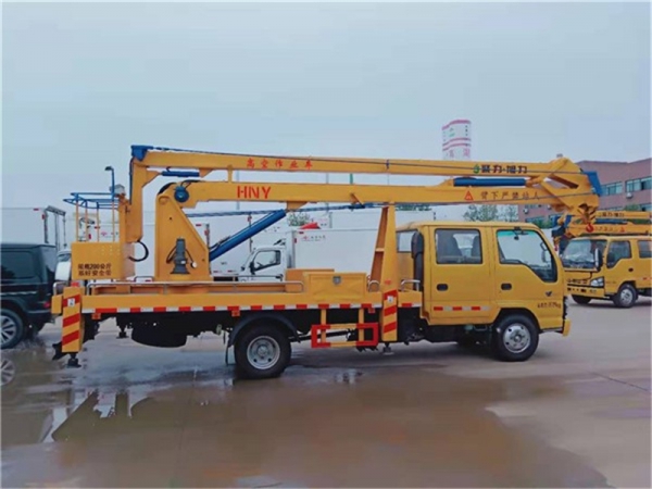 國(guó)六五十鈴18米高空作業車