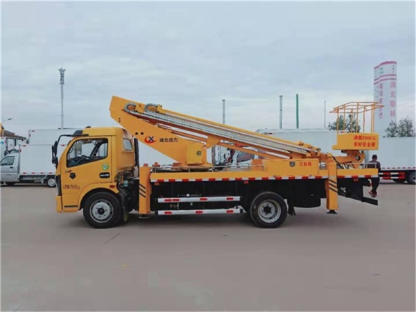 國(guó)六東風22米高空作業車