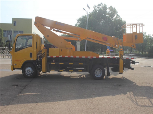 國(guó)六五十鈴26米高空作業車