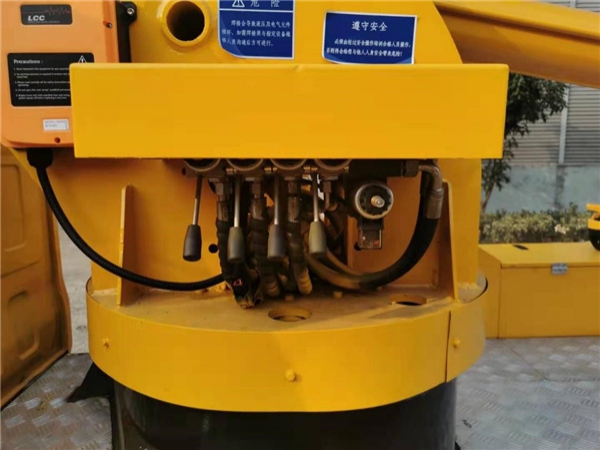 國(guó)六五十鈴26米高空作業車