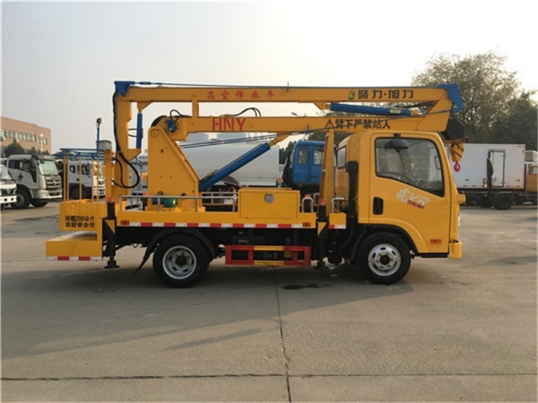 國(guó)六解放13.5米高空作業車