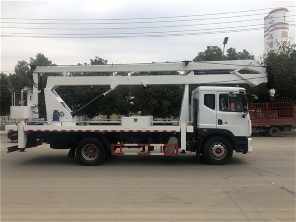國(guó)六東風22米高空作業車