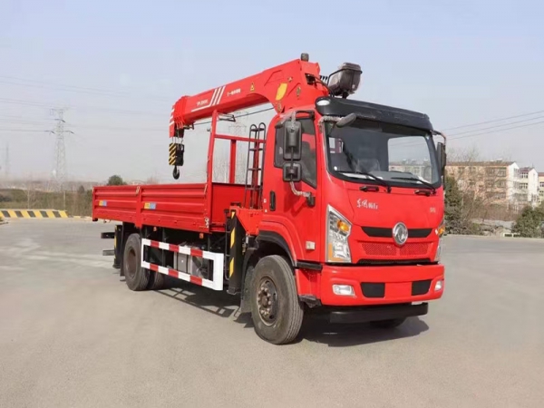 東風暢行D1單橋國(guó)六随車吊