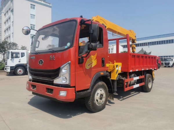 國(guó)六重汽豪曼貨箱4.05米小黃牌随車吊