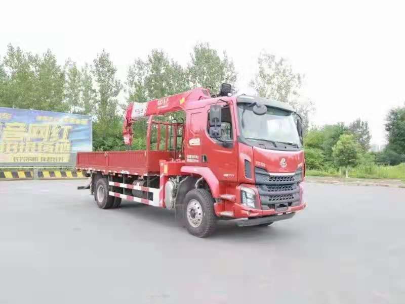 國(guó)六柳汽單橋長(cháng)興8噸吊機