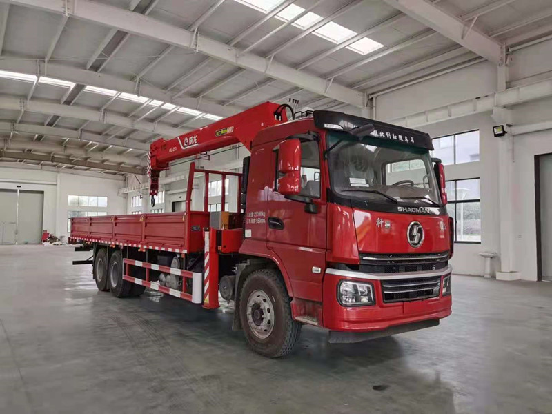 國(guó)六陝汽軒德翼6後(hòu)雙橋随車吊廠家直銷