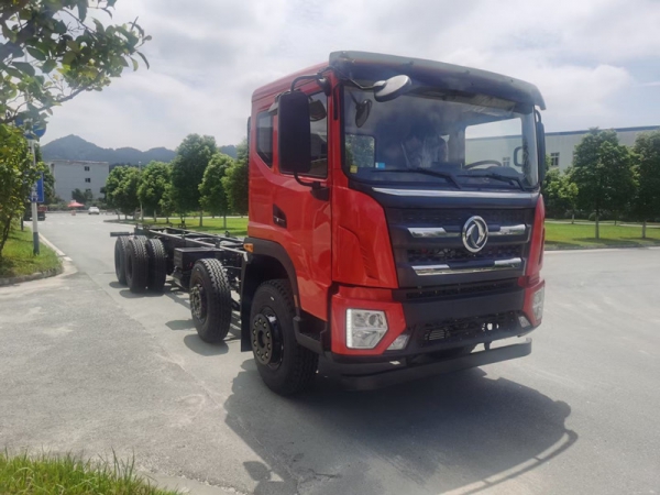 東風T17前四後(hòu)八國(guó)六随車吊